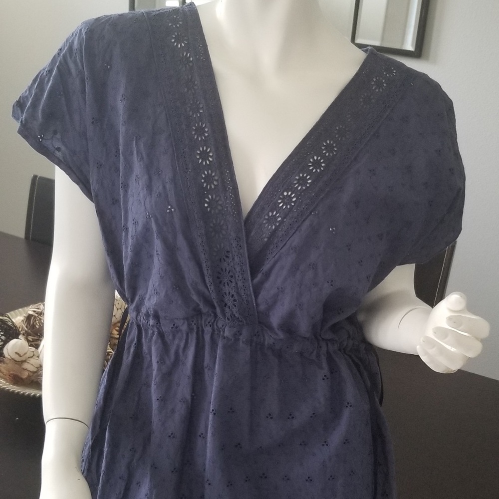 Jessica Simpson Maternity Eyelet top XL